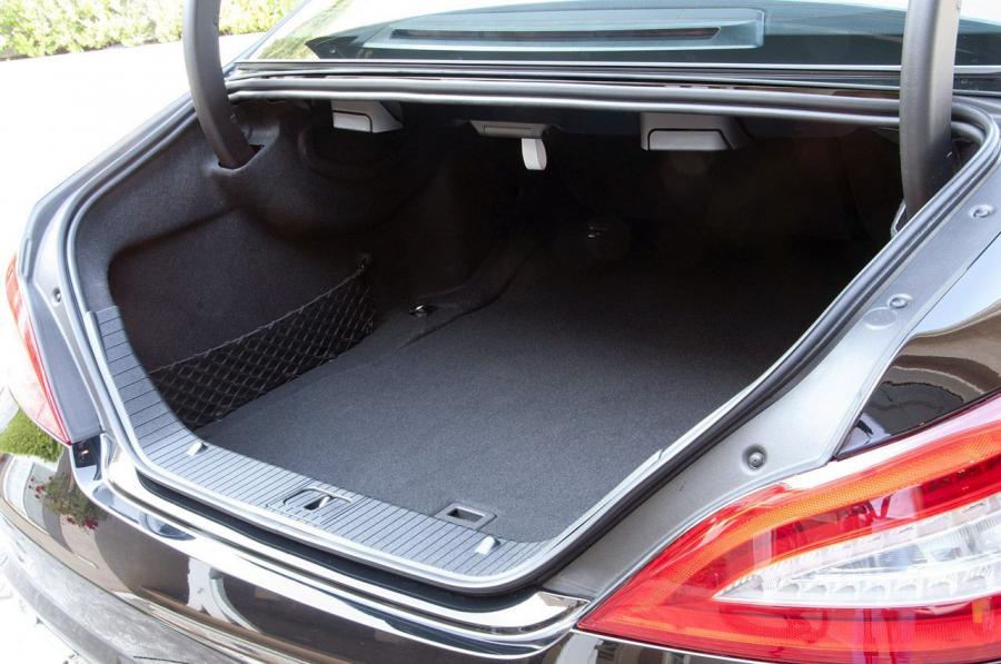  Mercedes-Benz CLS63 AMG 2012 года  (фото 7 из 62)